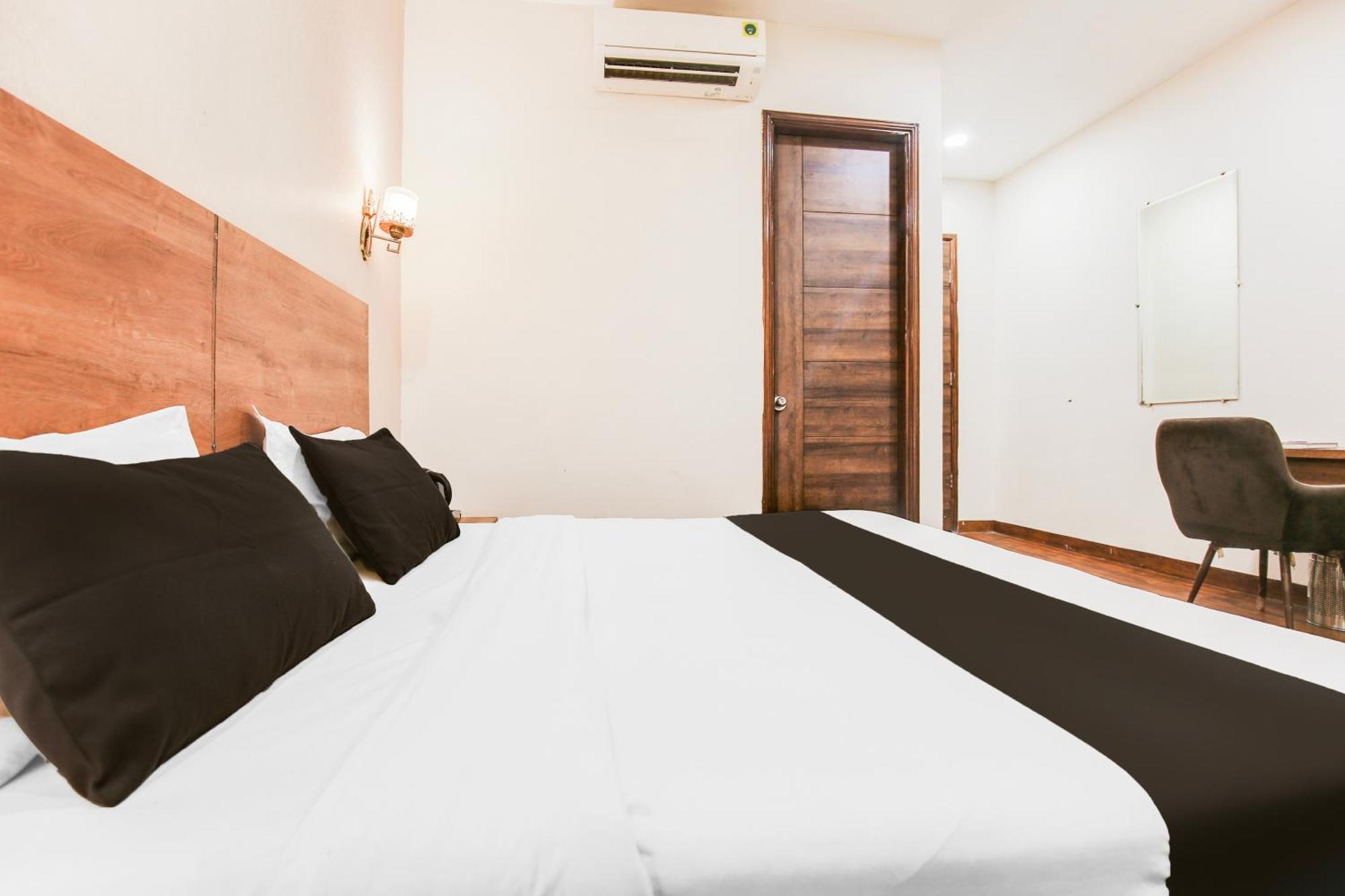 Super Townhouse Grand Fortune Αμριτσάρ Εξωτερικό φωτογραφία