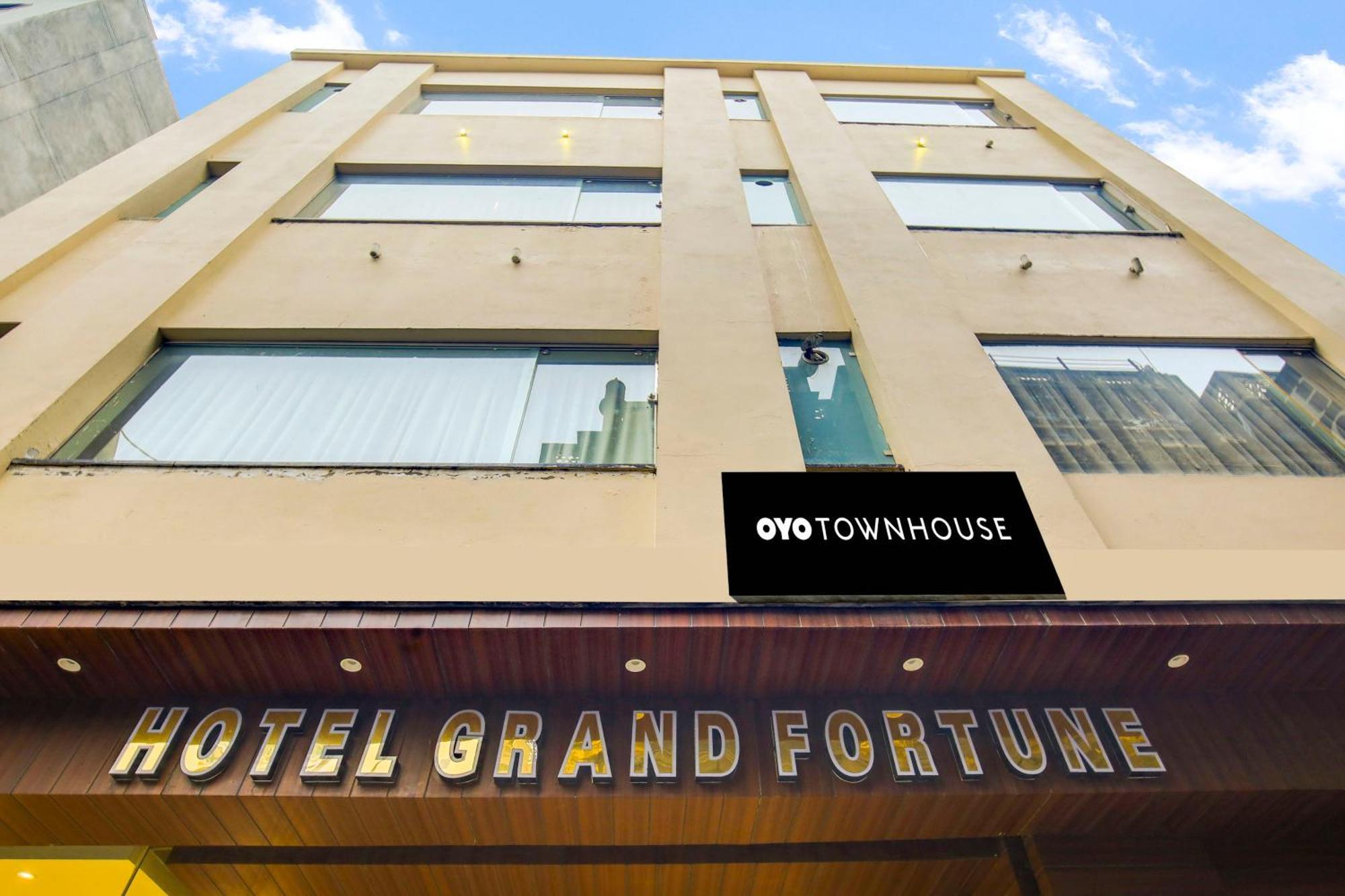 Super Townhouse Grand Fortune Αμριτσάρ Εξωτερικό φωτογραφία
