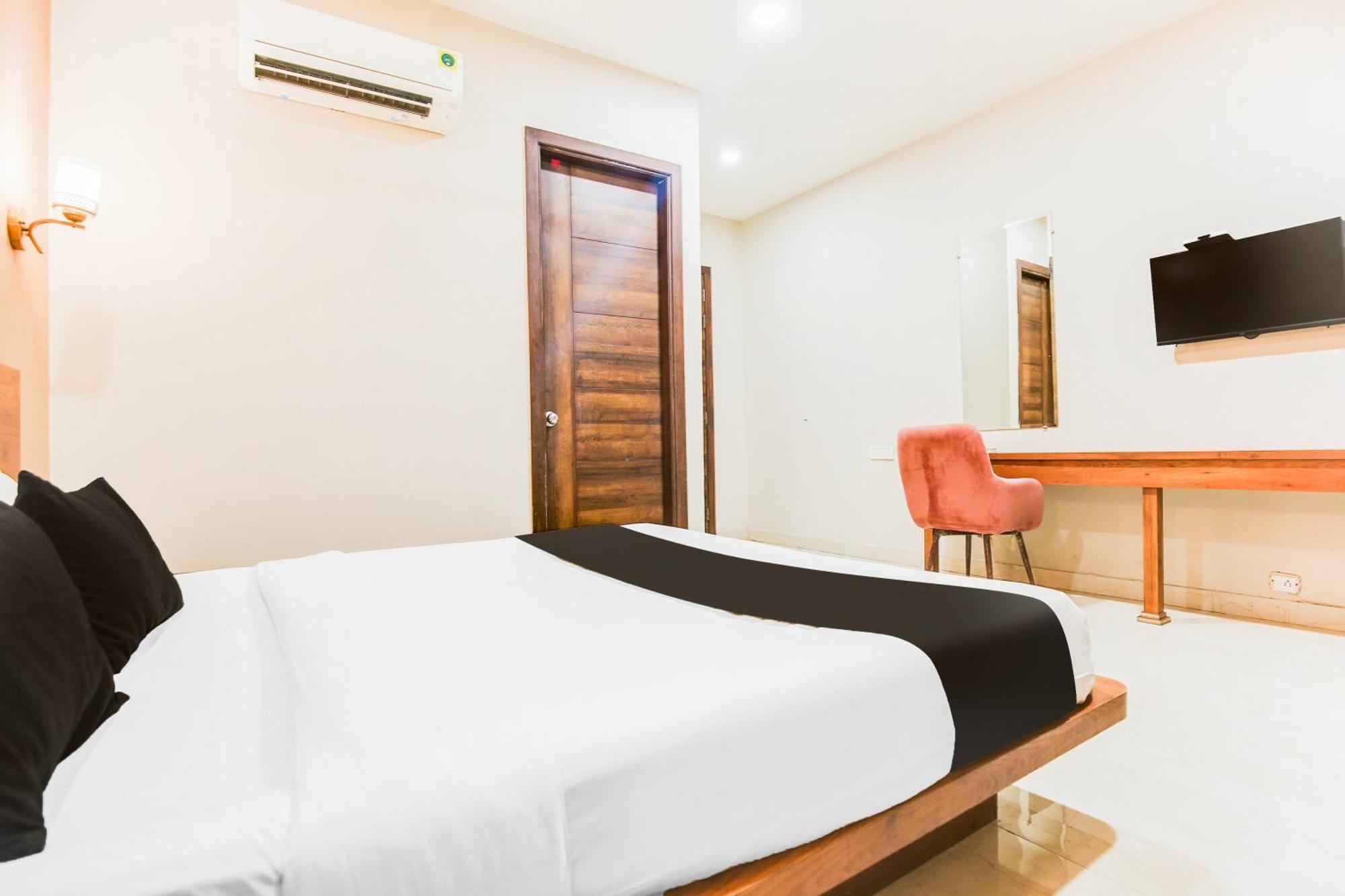 Super Townhouse Grand Fortune Αμριτσάρ Εξωτερικό φωτογραφία